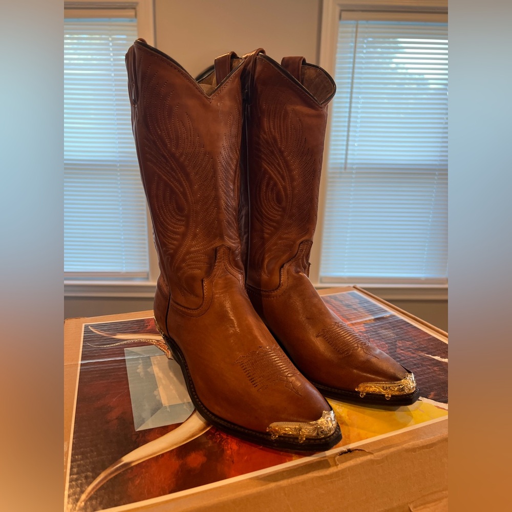Abilene Boot Co. Brown Heeled Boots with Gold Tips